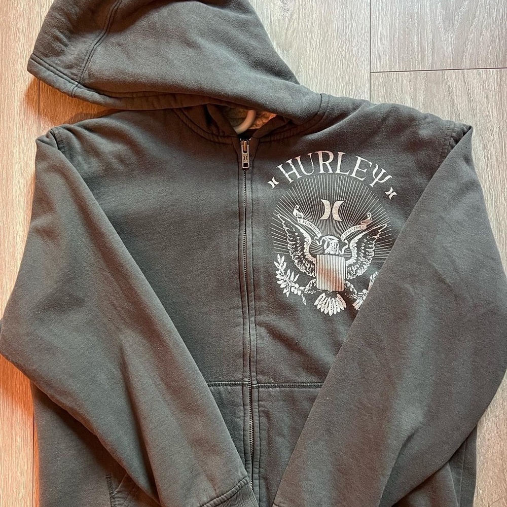 HURLEY-ATHLETIC ZIP UP HOODIE W/ FUR LINNING